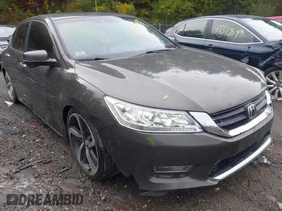✅ 2013 Honda Accord EX-L • VIN: 1HGCR2F8XDA020592 • Lot: 43351497. Listed on IAAI with 185,764 mi. Free auction sales archive from the USA and detailed vehicle history report at DreamBid. Image 1.