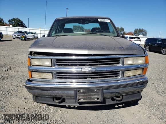 1997 Chevrolet Silverado 1500 z VIN 2GCEK19R8V1243476, wystawiony jako Copart lot #90307375 z przebiegiem 175 661 mil mil oraz Szkoda całkowita • Salvage title. Historia ofert i sprzedaży dostępna na DreamBid. Obrazek 5.
