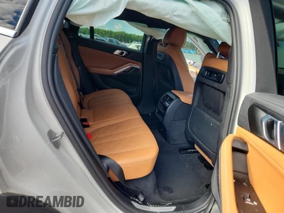 ✅ 2023 BMW X6 xDrive40i • VIN: 5UXCY6C06P9N58248 • Лот: 64719515. Опубликован ранее на Copart с пробегом Не указан. Бесплатный доступ к архиву аукционных продаж из США и подробный отчёт об истории автомобиля на DreamBid. Изображение 11.