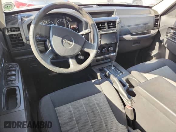 2018 Jeep Grand Cherokee Laredo E z VIN 1C4RJEAG1JC430648, wystawiony jako Copart lot #82776805 z przebiegiem 85 917 mil mil oraz Czysty tytuł • Clean title. Historia ofert i sprzedaży dostępna na DreamBid. Obrazek 8.