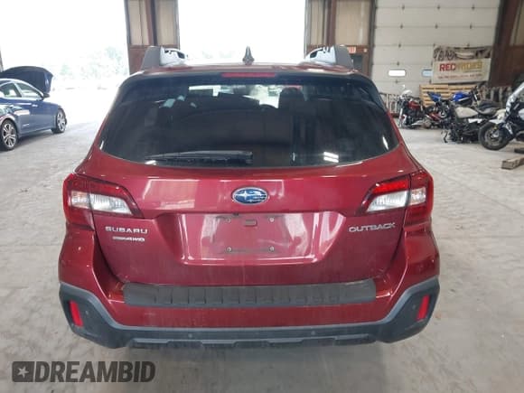 ✅ 2018 Subaru Outback Limited • VIN: 4S4BSANC7J3350751 • Lot: 42578620. Listed on IAAI with 117,770 mi. Free auction sales archive from the USA and detailed vehicle history report at DreamBid. Image 16.