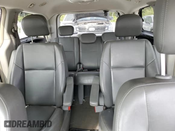 ✅ 2010 Volkswagen Routan SE • VIN: 2V4RW3D19AR407449 • Лот: 70820694. Опубликован ранее на Copart с пробегом 125 157 миль. Бесплатный доступ к архиву аукционных продаж из США и подробный отчёт об истории автомобиля на DreamBid. Изображение 10.