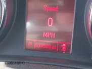 ✅ 2018 Buick Cascada Premium • VIN: W04WH3N56JG080853 • Lot: 42824867. Wystawiony na IAAI z przebiegiem 35 588 mil. Bezpłatny archiwum sprzedaży aukcyjnych z USA i szczegółowy raport historii pojazdu na DreamBid. Zdjęcie 15.