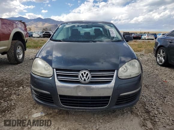 ✅ 2009 Volkswagen Jetta TDI • VIN: 3VWRL71K49M097041 • Lot: 81964895. Wystawiony na Copart z przebiegiem Nie podano. Bezpłatny archiwum sprzedaży aukcyjnych z USA i szczegółowy raport historii pojazdu na DreamBid. Zdjęcie 5.
