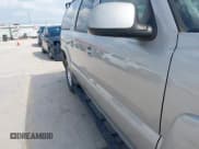 ✅ 2005 Chevrolet Suburban LS • VIN: 3GNEC16Z65G212582 • Лот: 42409878. Опубликован ранее на IAAI с пробегом 141 303 миль. Бесплатный доступ к архиву аукционных продаж из США и подробный отчёт об истории автомобиля на DreamBid. Изображение 17.