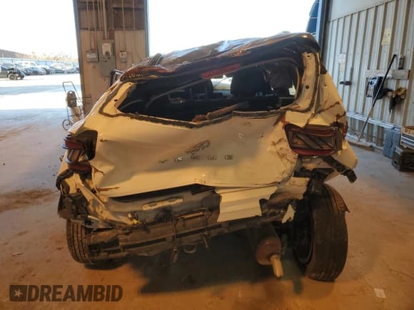 ✅ 2024 Hyundai Venue SEL • VIN: KMHRC8A32RU306348 • Lot: 41757675. Listed on Copart with Not provided. Free auction sales archive from the USA and detailed vehicle history report at DreamBid. Image 6.