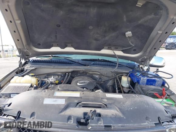 ✅ 2001 Chevrolet Silverado 2500HD LS • VIN: 1GCHK29U81E192996 • Лот: 43303691. Опубликован ранее на IAAI с пробегом 215 663 миль. Бесплатный доступ к архиву аукционных продаж из США и подробный отчёт об истории автомобиля на DreamBid. Изображение 10.