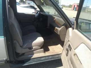 1995 Dodge Dakota z VIN 1B7GL23X3SS151397, wystawiony jako IAAI lot #43077255 z przebiegiem 166 791 mil mil oraz . Historia ofert i sprzedaży dostępna na DreamBid. Obrazek 5.