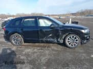 ✅ 2022 Audi Q7 Premium Plus • VIN: WA1LJBF7XND007252 • Lot: 41619779. Wystawiony na IAAI z przebiegiem 24 012 mil. Bezpłatny archiwum sprzedaży aukcyjnych z USA i szczegółowy raport historii pojazdu na DreamBid. Zdjęcie 13.