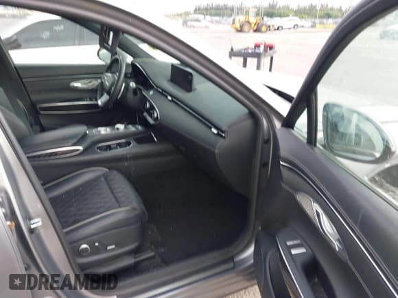 ✅ 2023 Genesis GV70 Sport • VIN: KMUMCDTC1PU098851 • Лот: 41864774. Опубликован ранее на IAAI с пробегом 15 016 миль. Бесплатный доступ к архиву аукционных продаж из США и подробный отчёт об истории автомобиля на DreamBid. Изображение 5.