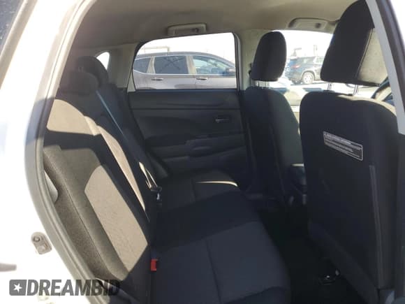 ✅ 2018 Mitsubishi Outlander ES • VIN: JA4AP3AU5JZ024238 • Lot: 92053025. Listed on Copart with 96,194 mi. Free auction sales archive from the USA and detailed vehicle history report at DreamBid. Image 11.