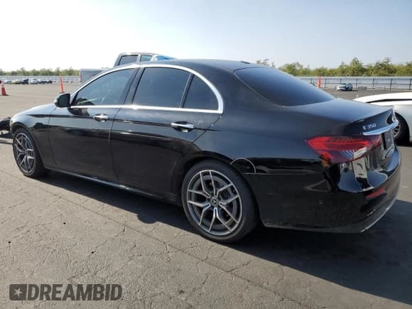 ✅ 2021 Mercedes-Benz E 350 • VIN: W1KZF8DB3MA887261 • Lot: 82675735. Wystawiony na Copart z przebiegiem 73 821 mil. Bezpłatny archiwum sprzedaży aukcyjnych z USA i szczegółowy raport historii pojazdu na DreamBid. Zdjęcie 2.