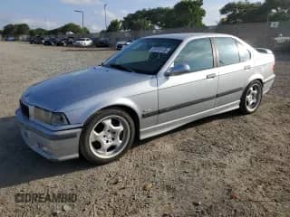 1997 BMW 3 Series M3s z VIN WBSCD932XVEE06926, wystawiony jako Copart lot #81915135 z przebiegiem 211 080 mil mil oraz Czysty tytuł • Clean title. Historia ofert i sprzedaży dostępna na DreamBid. Obrazek 1.