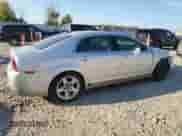 2009 Chevrolet Malibu 1LT z VIN 1G1ZH57B19F172853, wystawiony jako Copart lot #71666114 z przebiegiem 147 915 mil mil oraz Nie do naprawy • Non repairable. Historia ofert i sprzedaży dostępna na DreamBid. Obrazek 3.