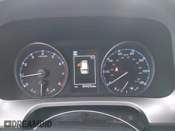 ✅ 2018 Toyota RAV4 XLE • VIN: JTMRFREV5JJ241482 • Лот: 43486718. Опубликован ранее на IAAI с пробегом 34 423 миль. Бесплатный доступ к архиву аукционных продаж из США и подробный отчёт об истории автомобиля на DreamBid. Изображение 7.