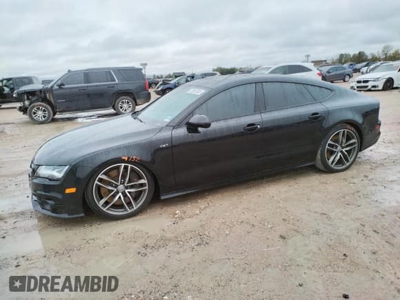 ✅ 2015 Audi S7 • VIN: WAUW2AFC2FN012266 • Lot: 72085762. Wystawiony na Copart z przebiegiem 63 813 mil. Bezpłatny archiwum sprzedaży aukcyjnych z USA i szczegółowy raport historii pojazdu na DreamBid. Zdjęcie 1.