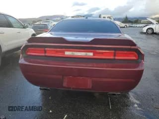 ✅ 2014 Dodge Challenger SXT • VIN: 2C3CDYAG7EH137195 • Lot: 87091774. Wystawiony na Copart z przebiegiem 132 297 mil. Bezpłatny archiwum sprzedaży aukcyjnych z USA i szczegółowy raport historii pojazdu na DreamBid. Zdjęcie 6.