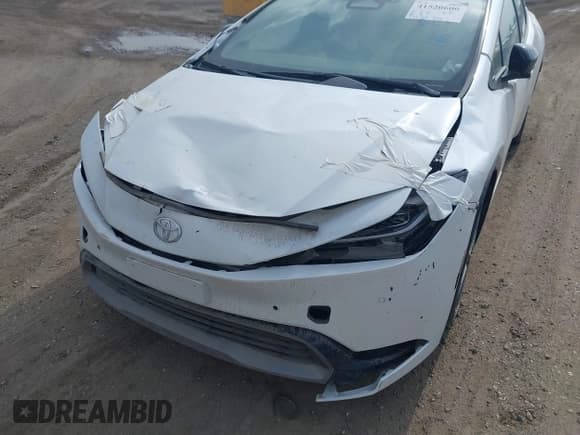 ✅ 2024 Toyota Prius LE • VIN: JTDACAAU8R3016249 • Lot: 41520600. Wystawiony na IAAI z przebiegiem 17 260 mil. Bezpłatny archiwum sprzedaży aukcyjnych z USA i szczegółowy raport historii pojazdu na DreamBid. Zdjęcie 6.