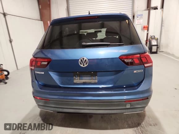 ✅ 2020 Volkswagen Tiguan S • VIN: 3VV0B7AX3LM120053 • Лот: 87080135. Опубликован ранее на Copart с пробегом 111 844 миль. Бесплатный доступ к архиву аукционных продаж из США и подробный отчёт об истории автомобиля на DreamBid. Изображение 6.