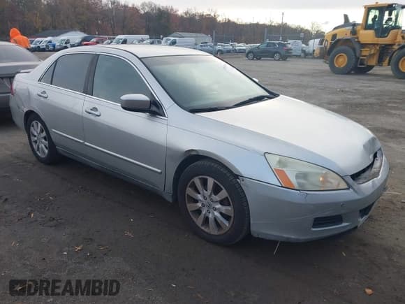 ✅ 2007 Honda Accord LX SE • VIN: 1HGCM66497A018825 • Lot: 43636846. Wystawiony na IAAI z przebiegiem 163 005 mil. Bezpłatny archiwum sprzedaży aukcyjnych z USA i szczegółowy raport historii pojazdu na DreamBid. Zdjęcie 1.