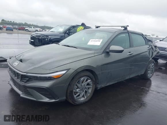 ✅ 2025 Hyundai Elantra Blue • VIN: KMHLM4DJ7SU136659 • Лот: 43184090. Опубликован ранее на IAAI с пробегом 17 519 миль. Бесплатный доступ к архиву аукционных продаж из США и подробный отчёт об истории автомобиля на DreamBid. Изображение 18.