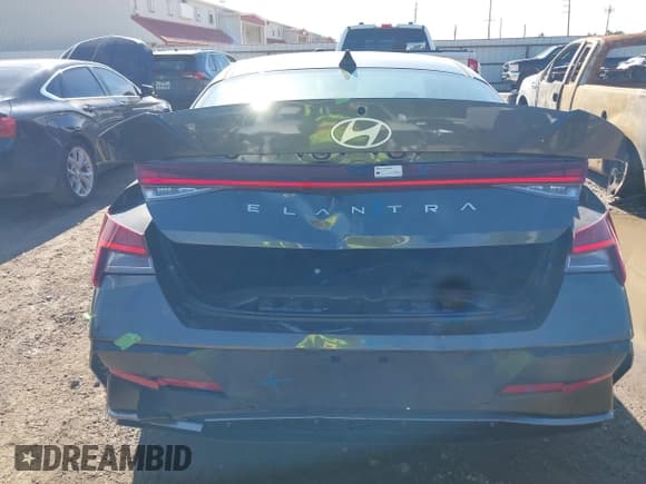 ✅ 2025 Hyundai Elantra SEL Convenience • VIN: KMHLS4DG2SU019985 • Лот: 43802357. Опубликован ранее на IAAI с пробегом 8 733 миль. Бесплатный доступ к архиву аукционных продаж из США и подробный отчёт об истории автомобиля на DreamBid. Изображение 16.