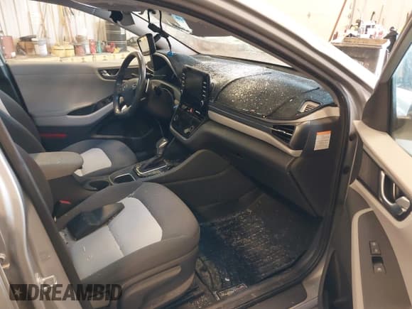 ✅ 2020 Hyundai Ioniq Preferred • VIN: KMHC85LC2LU221312 • Lot: 41971425. Wystawiony na IAAI z przebiegiem 45 414 mil. Bezpłatny archiwum sprzedaży aukcyjnych z USA i szczegółowy raport historii pojazdu na DreamBid. Zdjęcie 5.