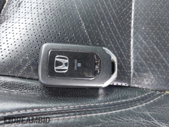 ✅ 2013 Honda Accord EX-L • VIN: 1HGCT2B83DA001213 • Лот: 42921900. Опубликован ранее на IAAI с пробегом 271 857 миль. Бесплатный доступ к архиву аукционных продаж из США и подробный отчёт об истории автомобиля на DreamBid. Изображение 11.