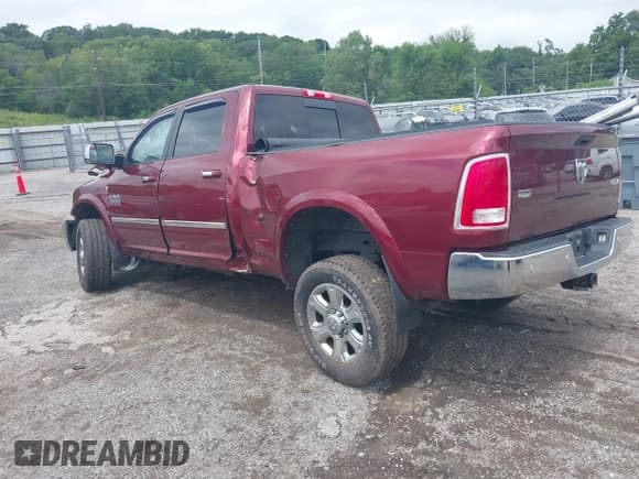 ✅ 2016 Ram 2500 Laramie • VIN: 3C6UR5FL8GG197079 • Lot: 43019543. Listed on IAAI with 116,660 mi. Free auction sales archive from the USA and detailed vehicle history report at DreamBid. Image 3.