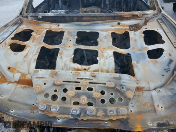 ✅ 2017 Lexus GX 460 • VIN: JTJBM7FX8H5153974 • Lot: 69392935. Wystawiony na Copart z przebiegiem Nie podano. Bezpłatny archiwum sprzedaży aukcyjnych z USA i szczegółowy raport historii pojazdu na DreamBid. Zdjęcie 12.