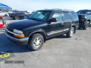 ✅ 2000 Chevrolet Blazer LT • VIN: 1GNDT13W5Y2244197 • Lot: 41440176. Wystawiony na IAAI z przebiegiem 133 797 mil. Bezpłatny archiwum sprzedaży aukcyjnych z USA i szczegółowy raport historii pojazdu na DreamBid. Zdjęcie 2.