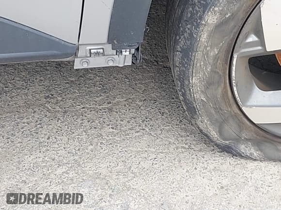 ✅ 2023 Hyundai Venue Limited • VIN: KMHRC8A3XPU212182 • Lot: 42176717. Listed on IAAI with 62,584 mi. Free auction sales archive from the USA and detailed vehicle history report at DreamBid. Image 21.