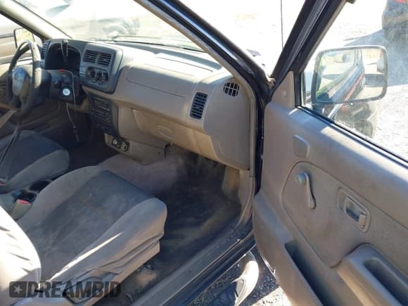 ✅ 2001 Nissan Frontier XE • VIN: 1N6DD26S61C401950 • Lot: 41822525. Listed on IAAI with 176,587 mi. Free auction sales archive from the USA and detailed vehicle history report at DreamBid. Image 5.