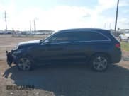 ✅ 2020 Mercedes-Benz GLC 300 • VIN: WDC0G8DBXLF727678 • Lot: 42599106. Wystawiony na IAAI z przebiegiem Nie podano. Bezpłatny archiwum sprzedaży aukcyjnych z USA i szczegółowy raport historii pojazdu na DreamBid. Zdjęcie 14.