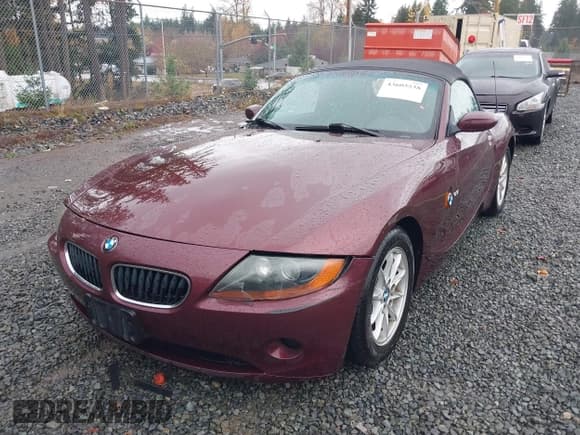 ✅ 2003 BMW Z4 2.5i • VIN: 4USBT334X3LS43716 • Lot: 43605538. Wystawiony na IAAI z przebiegiem 213 396 mil. Bezpłatny archiwum sprzedaży aukcyjnych z USA i szczegółowy raport historii pojazdu na DreamBid. Zdjęcie 6.
