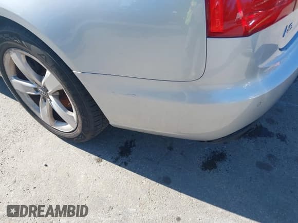 ✅ 2012 Audi A6 Premium Plus • VIN: WAUDFAFC6CN142042 • Лот: 41860858. Опубликован ранее на IAAI с пробегом 181 586 миль. Бесплатный доступ к архиву аукционных продаж из США и подробный отчёт об истории автомобиля на DreamBid. Изображение 14.