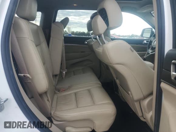 ✅ 2014 Jeep Grand Cherokee Limited • VIN: 1C4RJFBG4EC320977 • Lot: 82728655. Wystawiony na Copart z przebiegiem 157 935 mil. Bezpłatny archiwum sprzedaży aukcyjnych z USA i szczegółowy raport historii pojazdu na DreamBid. Zdjęcie 11.