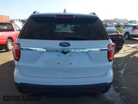 ✅ 2017 Ford Explorer • VIN: 1FM5K7B86HGB82992 • Лот: 43593370. Опубликован ранее на IAAI с пробегом 79 423 миль. Бесплатный доступ к архиву аукционных продаж из США и подробный отчёт об истории автомобиля на DreamBid. Изображение 16.