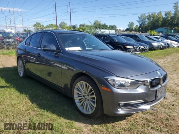 ✅ 2014 BMW 3 Series 328i xDrive • VIN: WBA3B5C51EF959355 • Lot: 80945375. Listed on Copart with 94,020 mi. Free auction sales archive from the USA and detailed vehicle history report at DreamBid. Image 1.