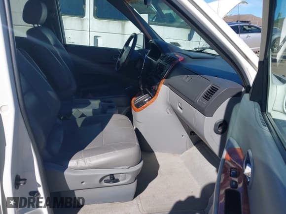 ✅ 2004 Kia Sedona LX • VIN: KNDUP131046552799 • Lot: 43472090. Listed on IAAI with 283,684 mi. Free auction sales archive from the USA and detailed vehicle history report at DreamBid. Image 5.