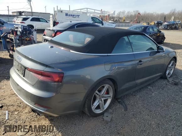 ✅ 2018 Audi S5 Premium Plus • VIN: WAUY4GF59JN009025 • Лот: 46518225. Опубликован ранее на Copart с пробегом 70 377 миль. Бесплатный доступ к архиву аукционных продаж из США и подробный отчёт об истории автомобиля на DreamBid. Изображение 3.
