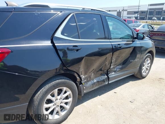 ✅ 2020 Chevrolet Equinox LT • VIN: 3GNAXKEV5LL333065 • Lot: 43175578. Wystawiony na IAAI z przebiegiem 48 910 mil. Bezpłatny archiwum sprzedaży aukcyjnych z USA i szczegółowy raport historii pojazdu na DreamBid. Zdjęcie 6.