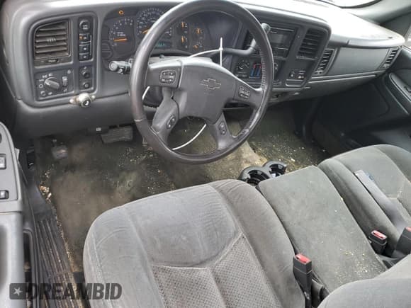 ✅ 2003 Chevrolet Silverado 1500 LS • VIN: 1GCEK14T83Z158595 • Lot: 48633475. Listed on Copart with 210,210 mi. Free auction sales archive from the USA and detailed vehicle history report at DreamBid. Image 8.