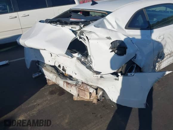 2015 Chevrolet Camaro LT with VIN 2G1FD1E30F9291372, listed as a IAAI auction lot 43423851 with Not provided miles and . Bid and sale history available at DreamBid. Image 18.