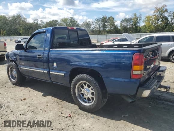 ✅ 2001 Chevrolet Silverado 1500 LS • VIN: 1GCEC14V41Z242862 • Лот: 72334914. Опубликован ранее на Copart с пробегом 205 588 миль. Бесплатный доступ к архиву аукционных продаж из США и подробный отчёт об истории автомобиля на DreamBid. Изображение 2.