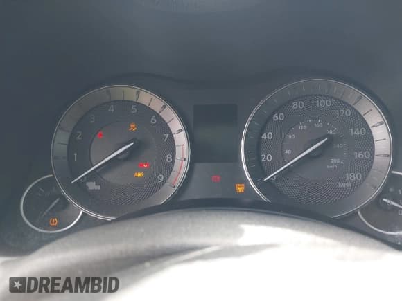 ✅ 2012 Infiniti M • VIN: JN1BY1AP3CM332694 • Lot: 43068288. Wystawiony na IAAI z przebiegiem 200 766 mil. Bezpłatny archiwum sprzedaży aukcyjnych z USA i szczegółowy raport historii pojazdu na DreamBid. Zdjęcie 7.