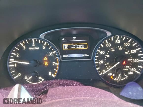 ✅ 2017 Nissan Altima SV • VIN: 1N4AL3AP2HC169588 • Lot: 94817875. Listed on Copart with 180,469 mi. Free auction sales archive from the USA and detailed vehicle history report at DreamBid. Image 9.