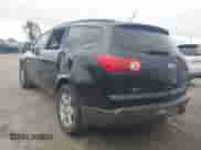 2010 Chevrolet Traverse 1LT z VIN 1GNLVFED9AJ220267, wystawiony jako IAAI lot #43285899 z przebiegiem 234 770 mil mil oraz . Historia ofert i sprzedaży dostępna na DreamBid. Obrazek 3.