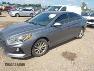 2018 Hyundai Sonata SE z VIN 5NPE24AFXJH625164, wystawiony jako IAAI lot #42813390 z przebiegiem 124 740 mil mil oraz . Historia ofert i sprzedaży dostępna na DreamBid. Obrazek 2.
