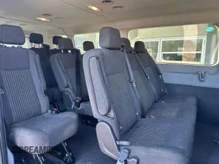 ✅ 2016 Ford Transit XLT • VIN: 1FBZX2ZM7GKA65435 • Lot: 93505495. Wystawiony na Copart z przebiegiem 166 071 mil. Bezpłatny archiwum sprzedaży aukcyjnych z USA i szczegółowy raport historii pojazdu na DreamBid. Zdjęcie 6.